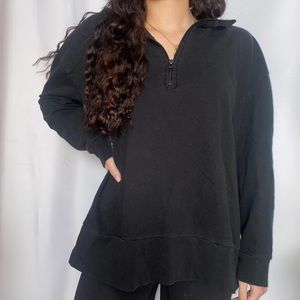 Victoria sport black oversized quarterzip